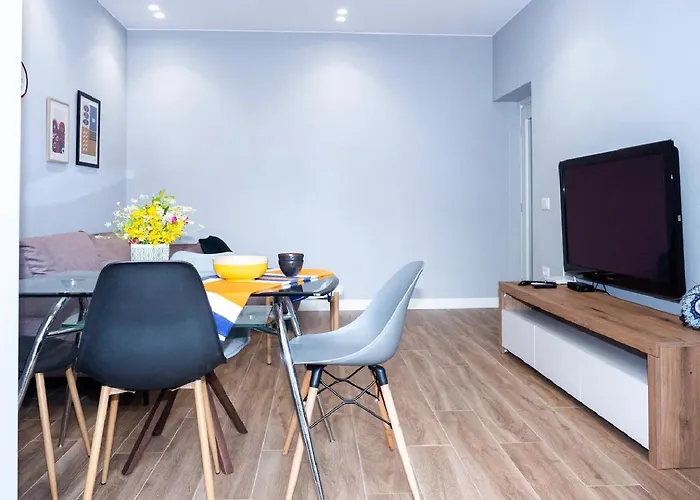 Center Staymore * Тирана